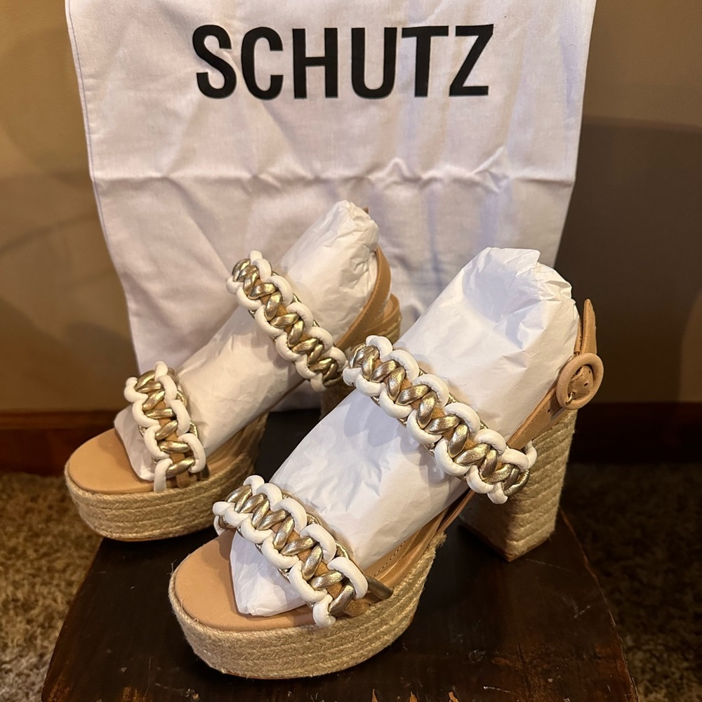 SCHUTZ Juliet Platform NEW size 6.5